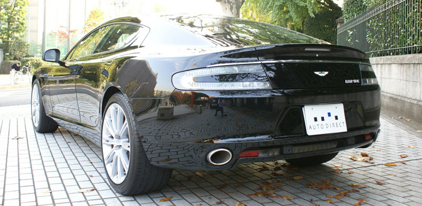 ASTON MARTIN RAPIDE