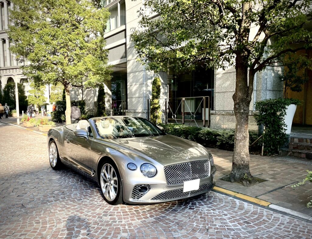 BENTLEY_CONTINENTAL GTC_AUTODIRECT_001