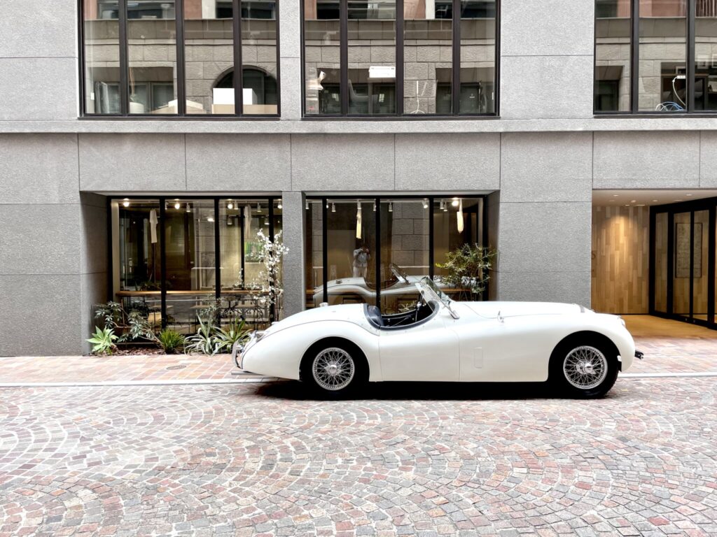 jaguar_XK120_Roadster_AUTODIRECT_006